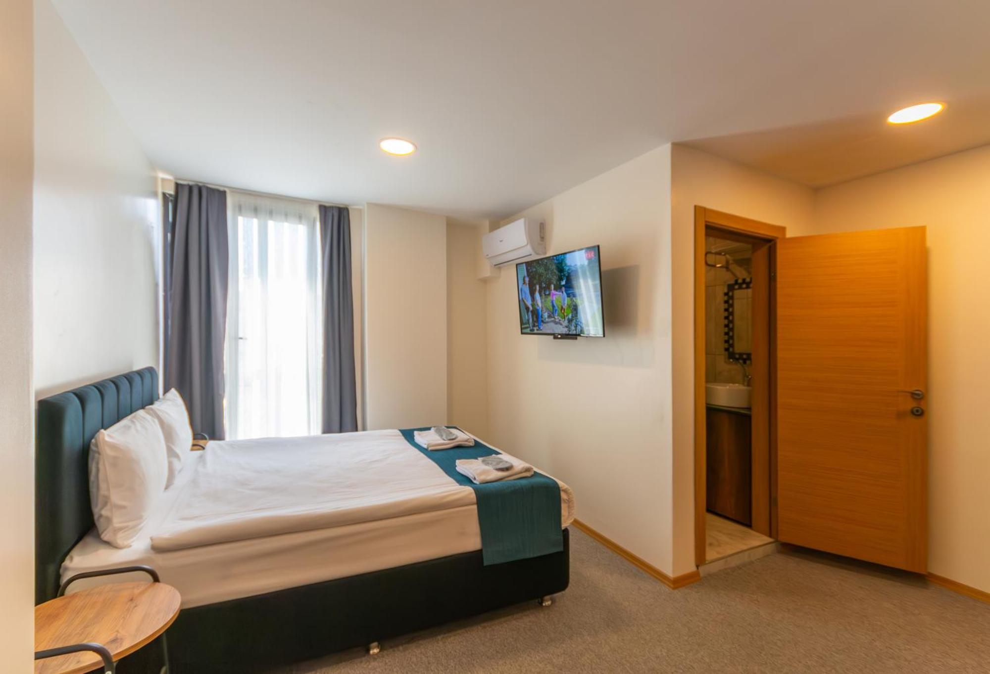 New Garden Airport Hotel Arnavutkoy Exterior foto